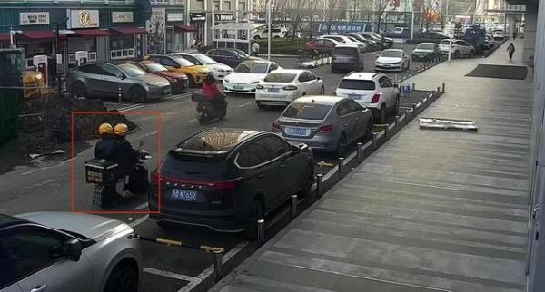 小哥送外卖兼职偷车，警方缜密侦查破案追赃