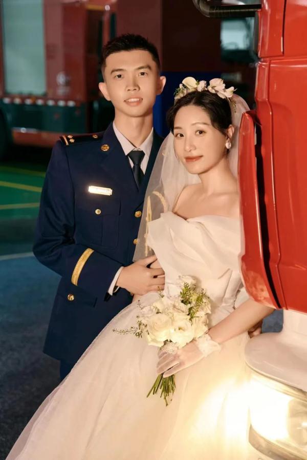 请签收！来自消防员妻子的“高甜告白”