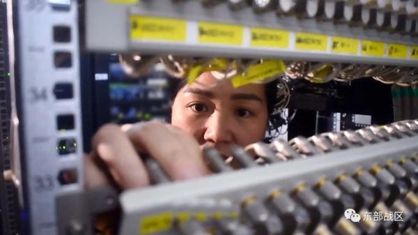 这名女兵,了不起 这名女兵,了不起