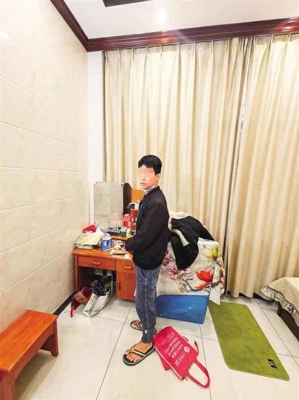 受害人逛街偶遇被盗手机……警方循线追踪，串并带破8起案件