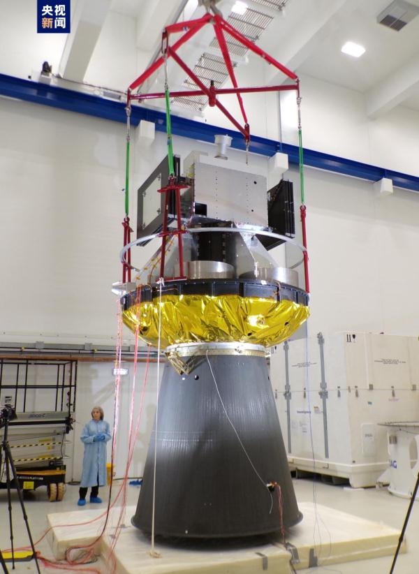 我国“微笑”卫星在欧洲完成星箭联合试验