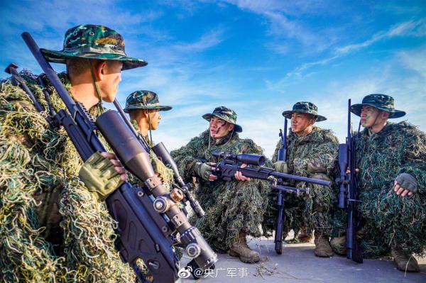 百步穿杨!近距离看武警狙击手训练 百步穿杨!近距离看武警狙击手训练