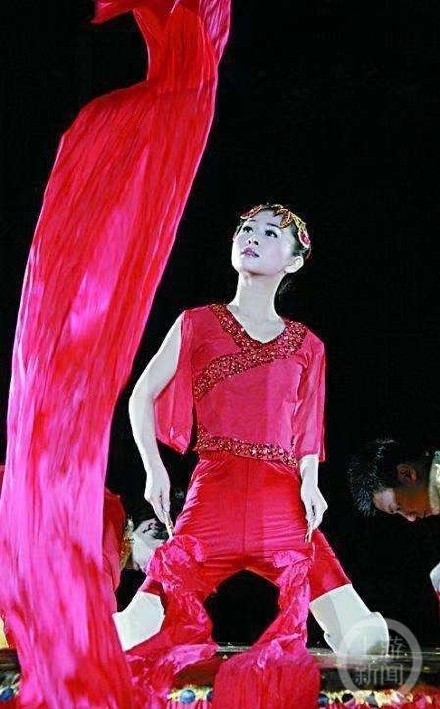 无腿舞者廖智重庆创业，30多名腿部残疾儿童因她重新“站起来”