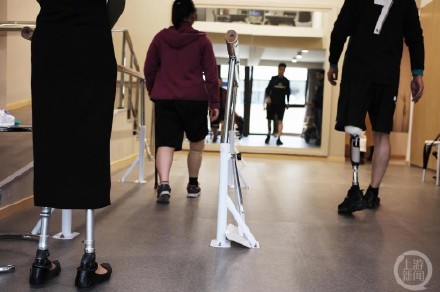 无腿舞者廖智重庆创业，30多名腿部残疾儿童因她重新“站起来”