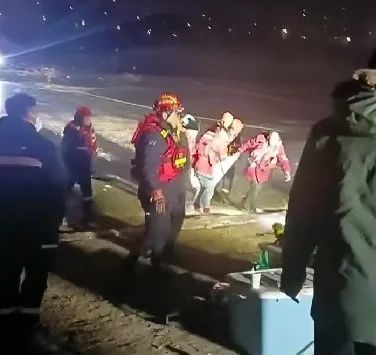痛惜！冰面开裂，沈阳2名男孩遇难！