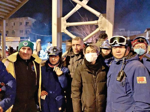7小时救出两名幸存者——蓝天救援队土耳其震后救援六日记