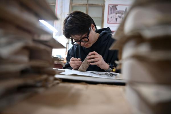 千年澄泥砚焕发新活力 千年澄泥砚焕发新活力