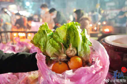 阔别三年，广州荔湾区坑口生菜会热闹回归