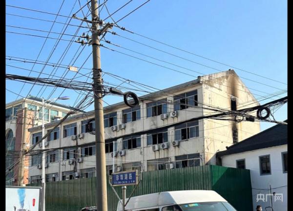 苏州一地发生火灾，已致6死28伤！记者现场直击→