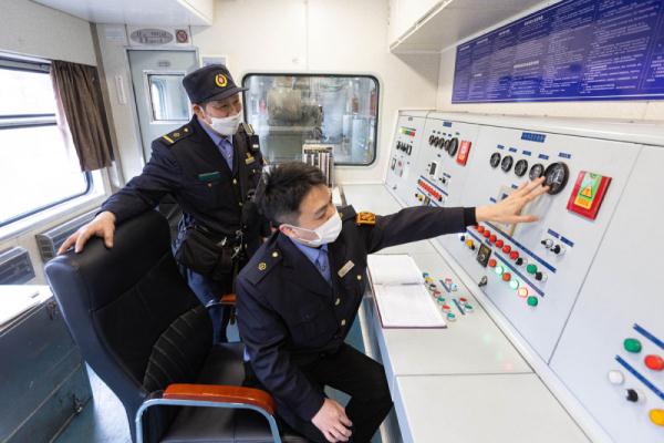 乘务“老兵”的最后一个春运 乘务“老兵”的最后一个春运