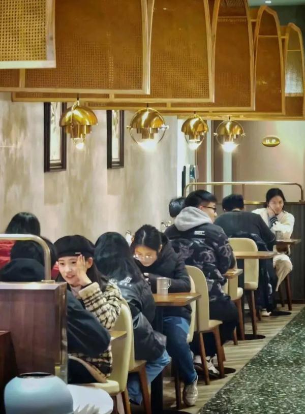 真正的大学生活回来了！河南高校开学“大片”正上演→