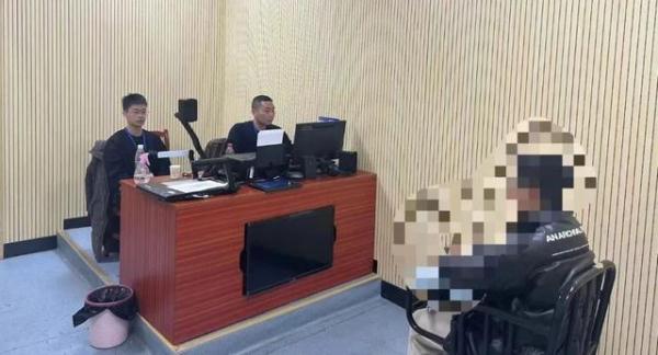 新型电诈手法预警！让你出示收款码，却在几秒钟内刷空你的银行卡！