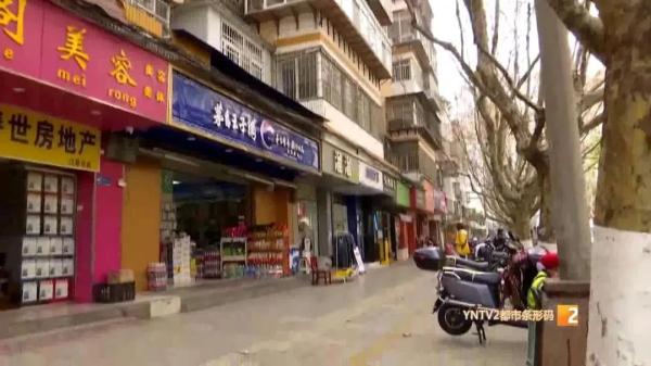 菜刀从何来？发现异常缺口？“天降菜刀”事件进展：警方深入调查……