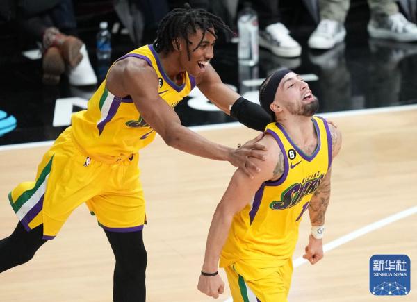 NBA全明星｜新秀赛：加索尔队夺冠