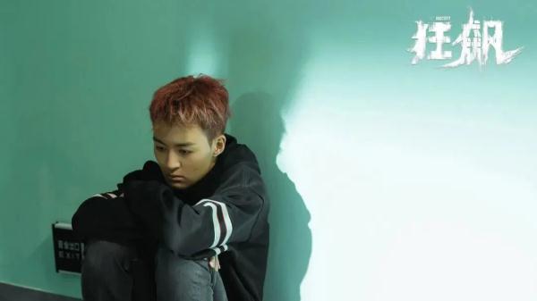 知名老戏骨“带子进组”,一人拖累整部剧?本人回应了… 知名老戏骨“带子进组”,一人拖累整部剧?本人回应了…