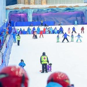 场景新、人气旺、体验足——走进商圈感受武汉开年消费“暖意”