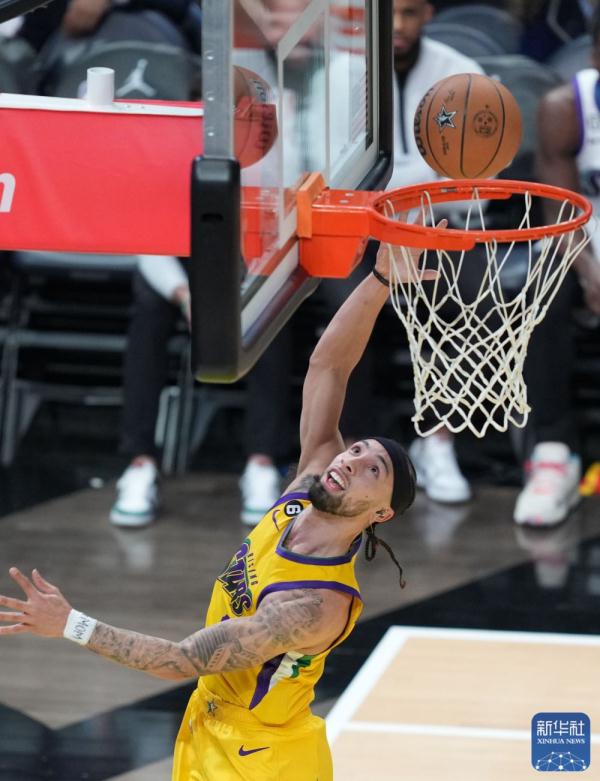 NBA全明星｜新秀赛：加索尔队夺冠