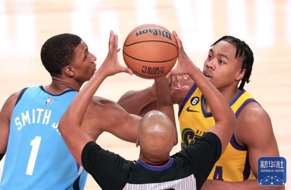 NBA全明星｜新秀赛：加索尔队夺冠