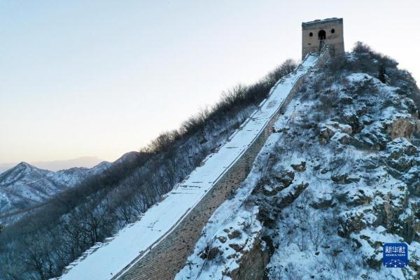 美丽中国丨当雄伟长城遇上皑皑白雪——长城展开水墨画卷