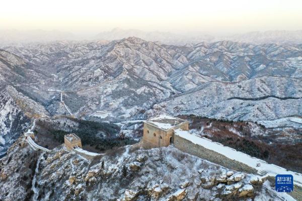 美丽中国丨当雄伟长城遇上皑皑白雪——长城展开水墨画卷