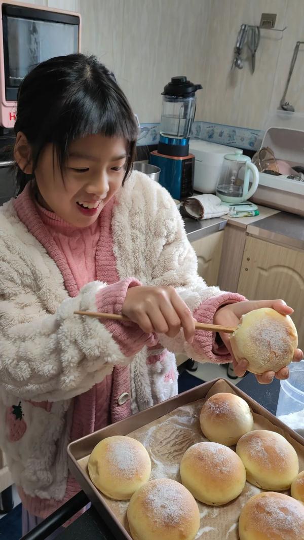 解锁近百种美食 10岁女孩梦想开餐厅