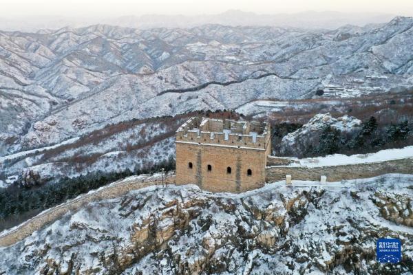 美丽中国丨当雄伟长城遇上皑皑白雪——长城展开水墨画卷