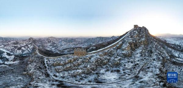 美丽中国丨当雄伟长城遇上皑皑白雪——长城展开水墨画卷