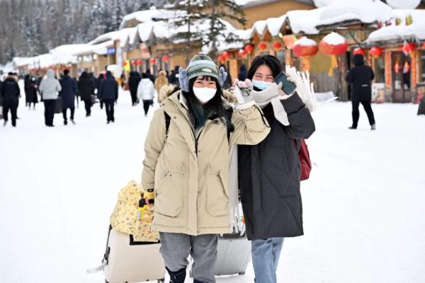 热度不减！雪乡景区依然沸腾