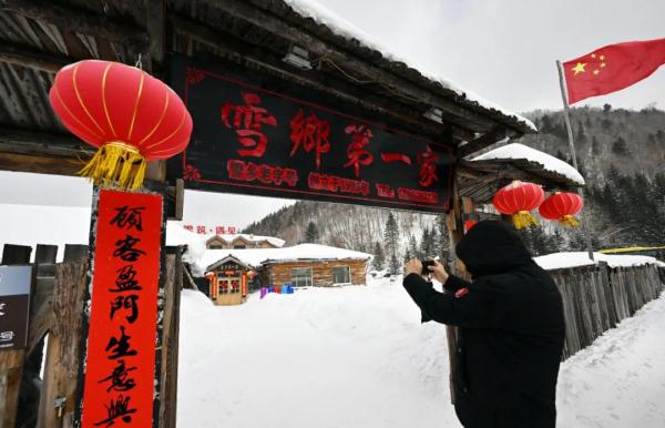 热度不减！雪乡景区依然沸腾