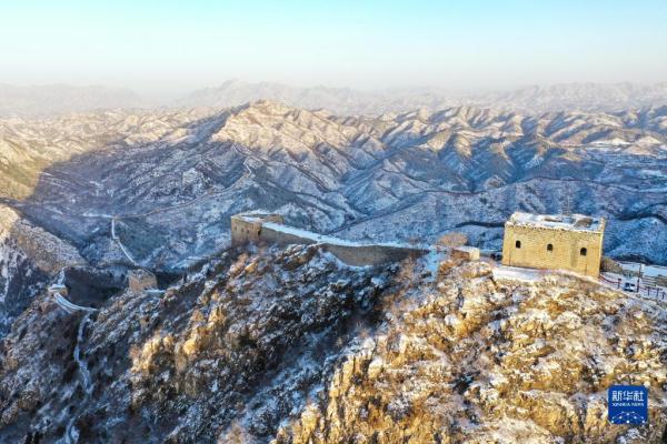美丽中国丨当雄伟长城遇上皑皑白雪——长城展开水墨画卷