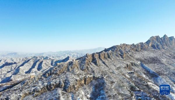 美丽中国丨当雄伟长城遇上皑皑白雪——长城展开水墨画卷