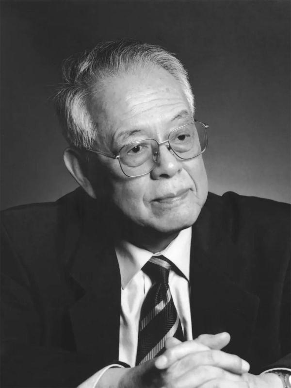 著名经济学家  中国人民大学原校长黄达逝世  享年98岁