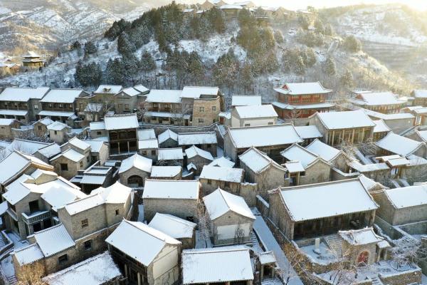 水镇雪韵