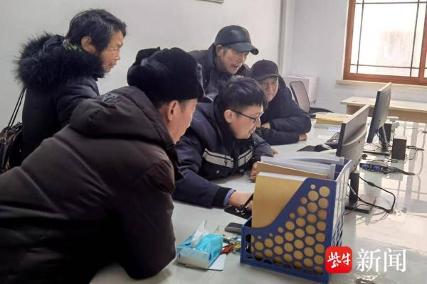 六旬老人服务区上错大巴,常州高速倾力找回 六旬老人服务区上错大巴,常州高速倾力找回