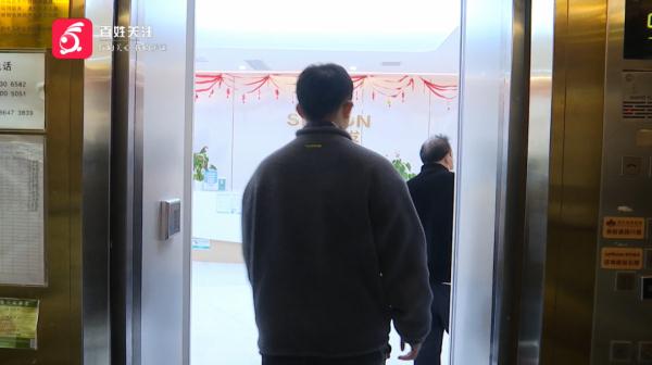 为治脱发去涂药，头发却越掉越多？