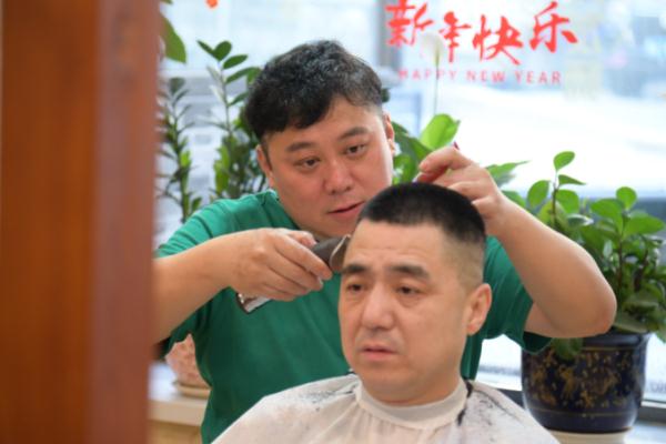 剪“龙头”、吃猪头肉……二月二你怎么过? 剪“龙头”、吃猪头肉……二月二你怎么过?