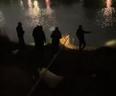 女子和四名麻友喝酒后回家途中跳河身亡，麻友要担责吗？