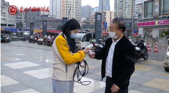 为治脱发去涂药，头发却越掉越多？