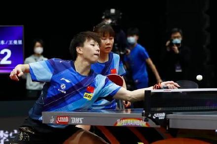 林高远/陈幸同3比1力克樊振东/王曼昱，挺进混双决赛