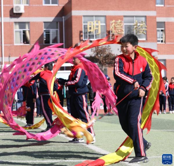 多彩民俗欢庆“二月二”