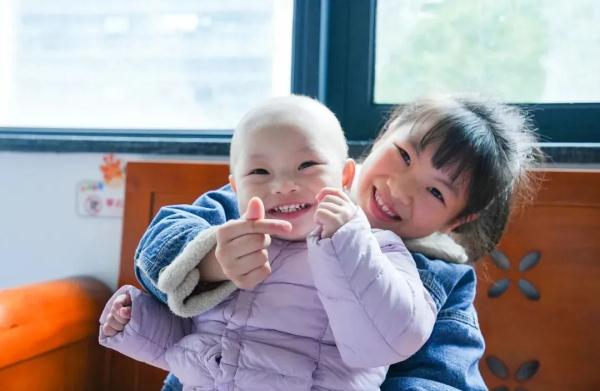 “只要小莹莹需要，我随叫随到！”