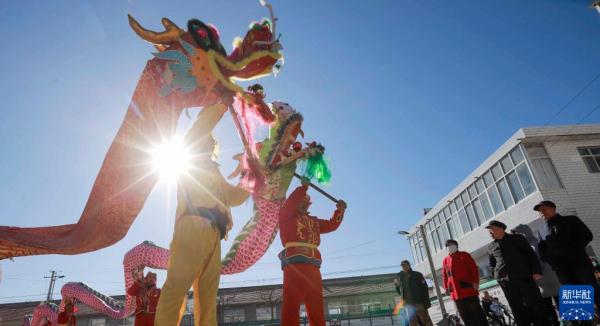 多彩民俗欢庆“二月二”