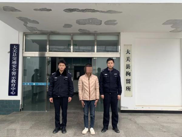 专项行动│酒后挑衅警方“求被抓”,满足你! 专项行动│酒后挑衅警方“求被抓”,满足你!