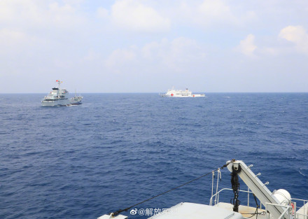 直击!舰艇编队海上训练 直击!舰艇编队海上训练