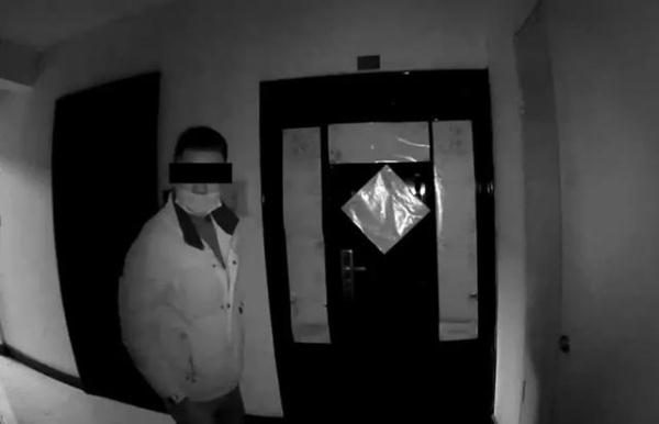 偷了保险箱潜逃！警方千里追踪……