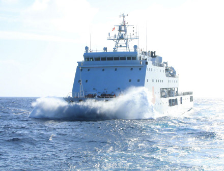 直击!舰艇编队海上训练 直击!舰艇编队海上训练