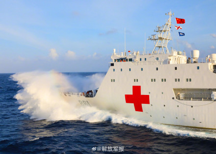 直击!舰艇编队海上训练 直击!舰艇编队海上训练