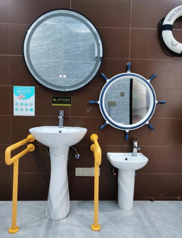 【便民】适老适幼、提供免费厕纸……上海环卫公厕不断提升服务能级 【便民】适老适幼、提供免费厕纸……上海环卫公厕不断提升服务能级