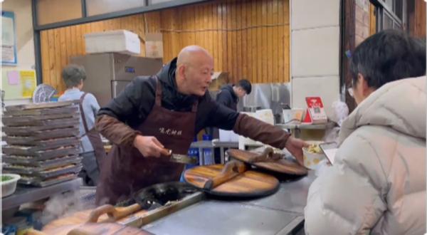 月入百万的饺子店,一场温暖的双向奔赴! 月入百万的饺子店,一场温暖的双向奔赴!