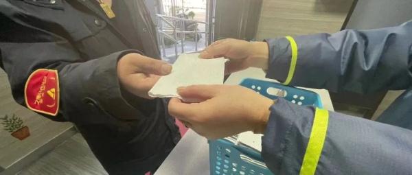 【便民】适老适幼、提供免费厕纸……上海环卫公厕不断提升服务能级 【便民】适老适幼、提供免费厕纸……上海环卫公厕不断提升服务能级